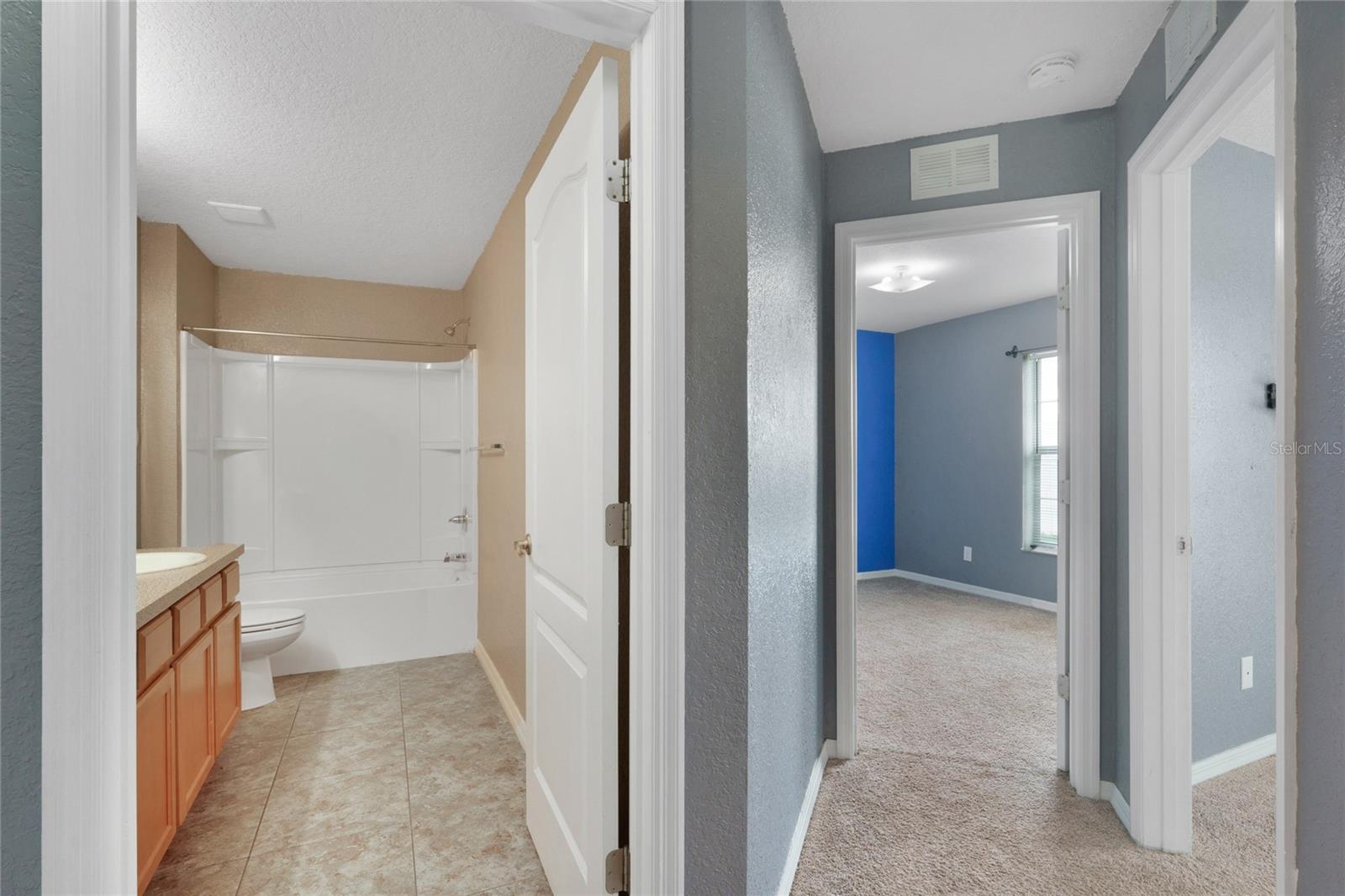 SNELL CREEK MANOR - Residential