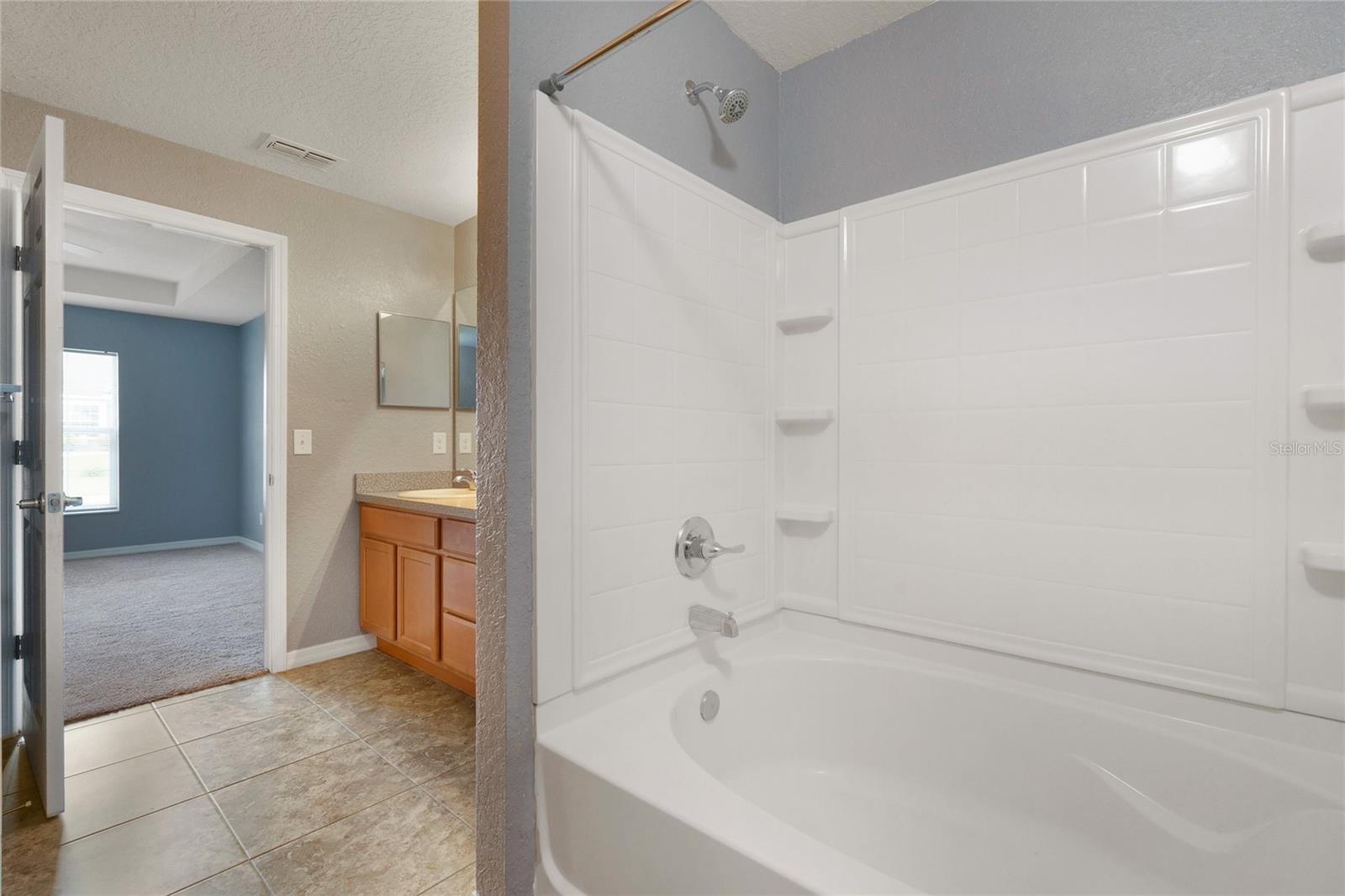 SNELL CREEK MANOR - Residential