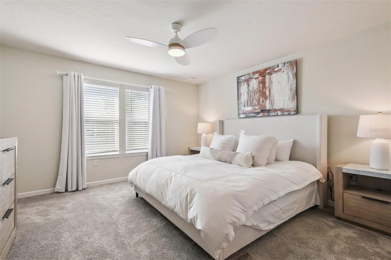 GRAYSON SQUARE - Residential