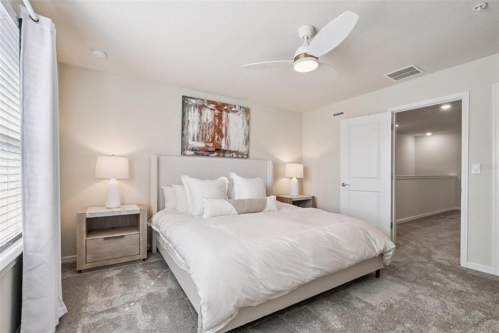 GRAYSON SQUARE - Residential