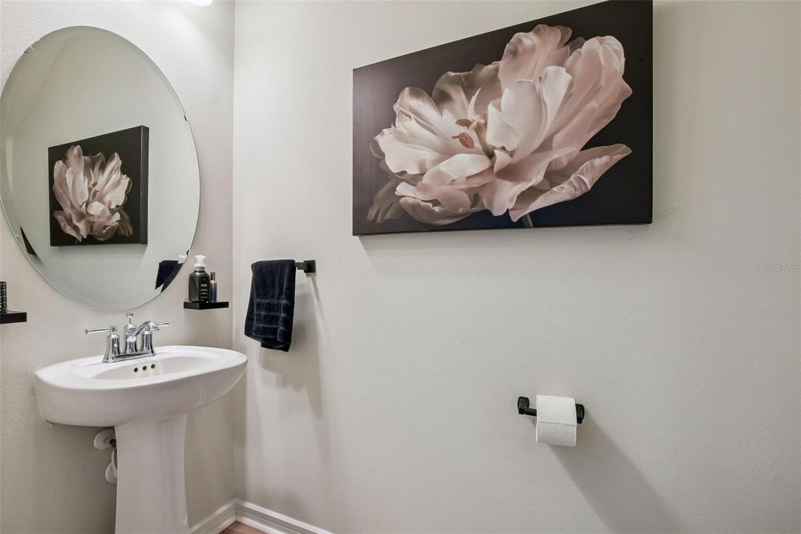 GRAYSON SQUARE - Residential