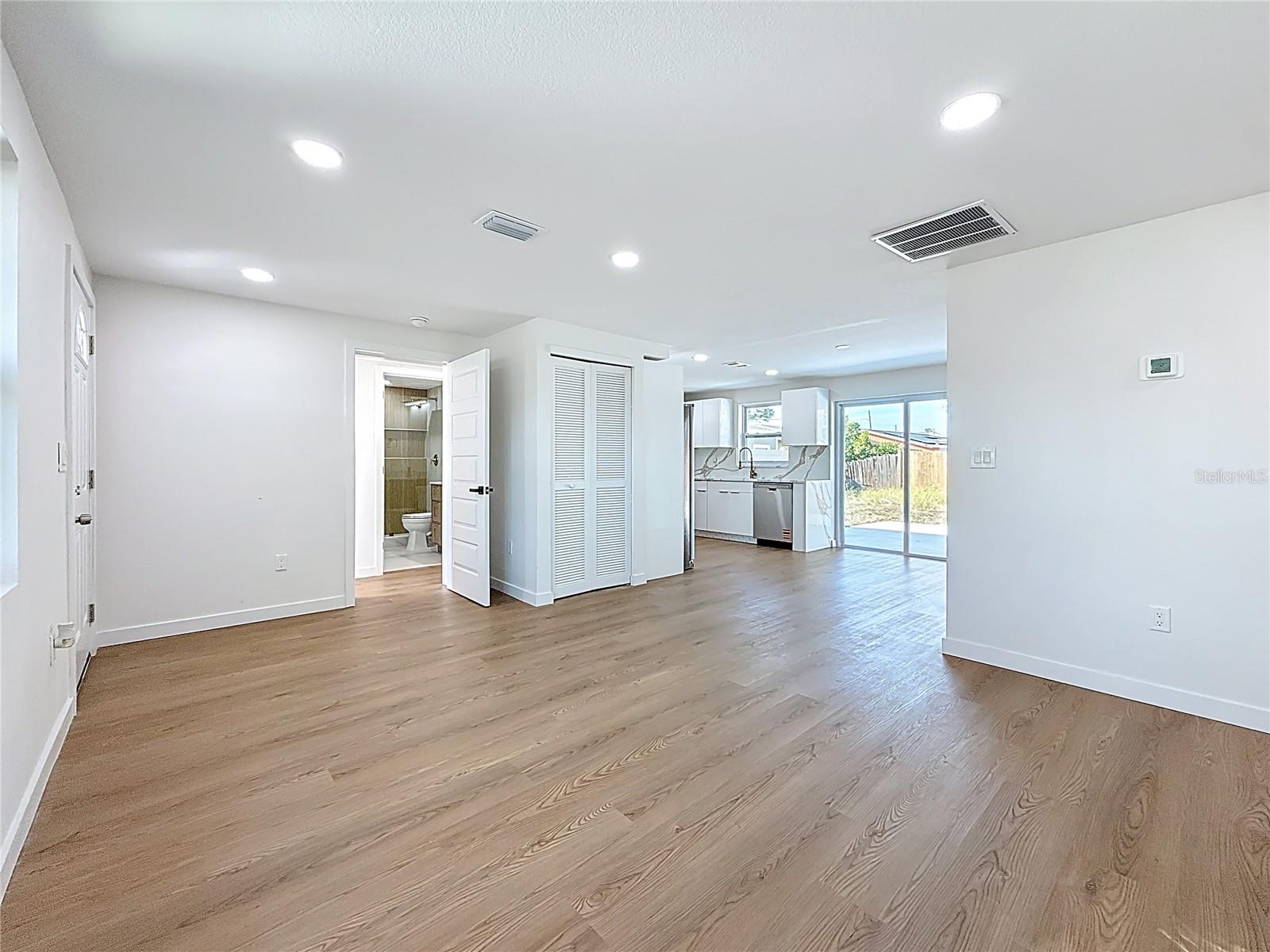 GREENDALE ESTATES 2ND ADD - Residential