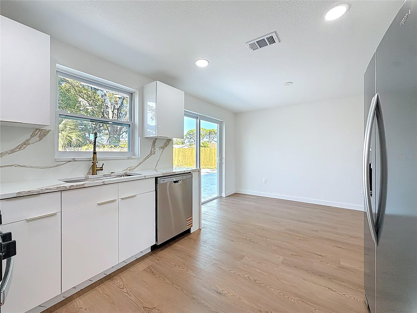 GREENDALE ESTATES 2ND ADD - Residential