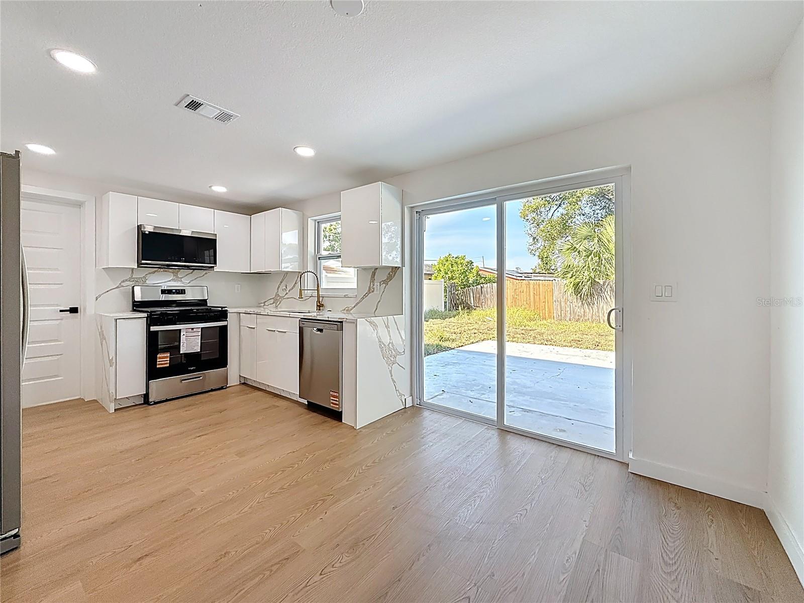 GREENDALE ESTATES 2ND ADD - Residential