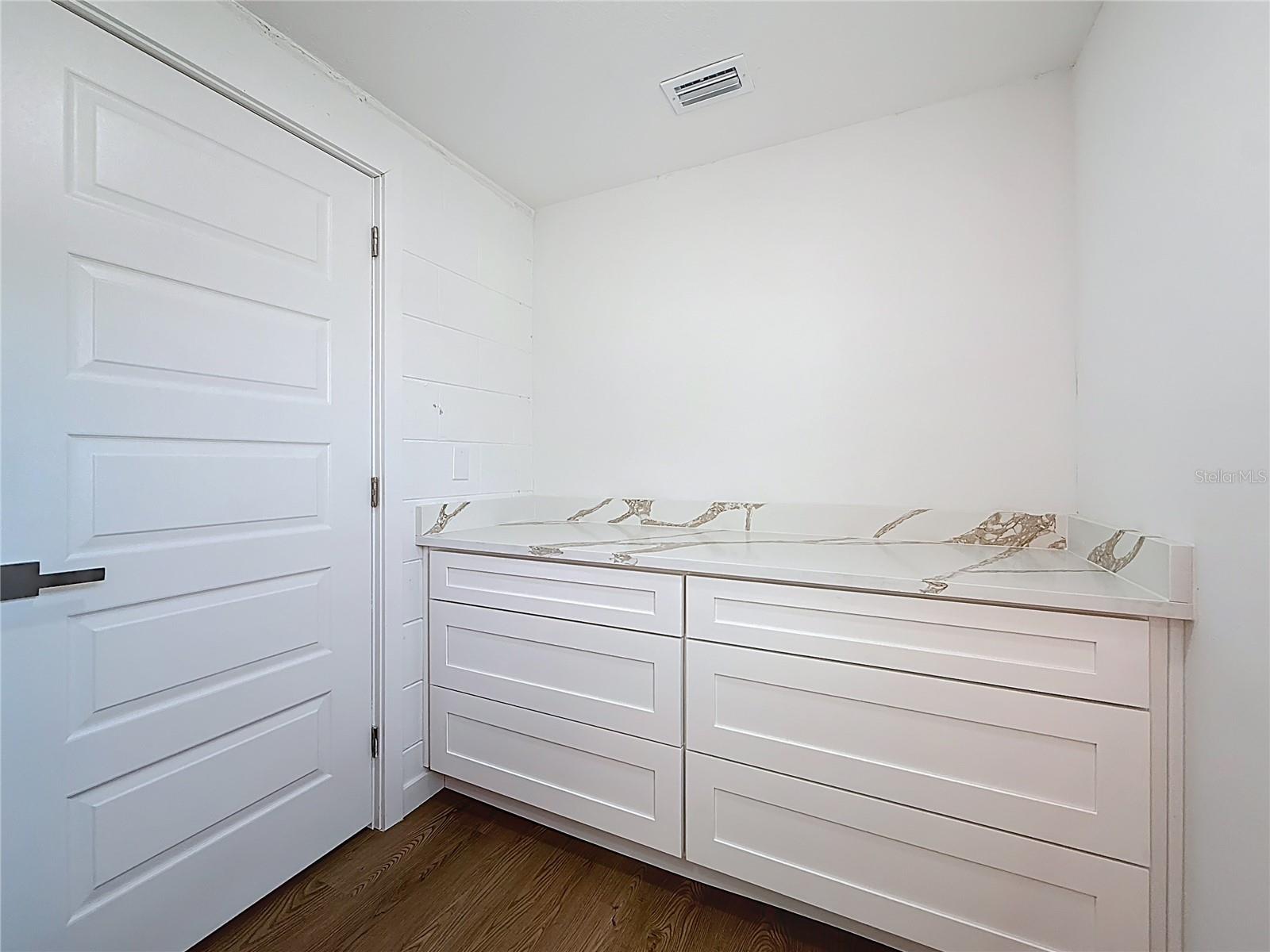 GREENDALE ESTATES 2ND ADD - Residential