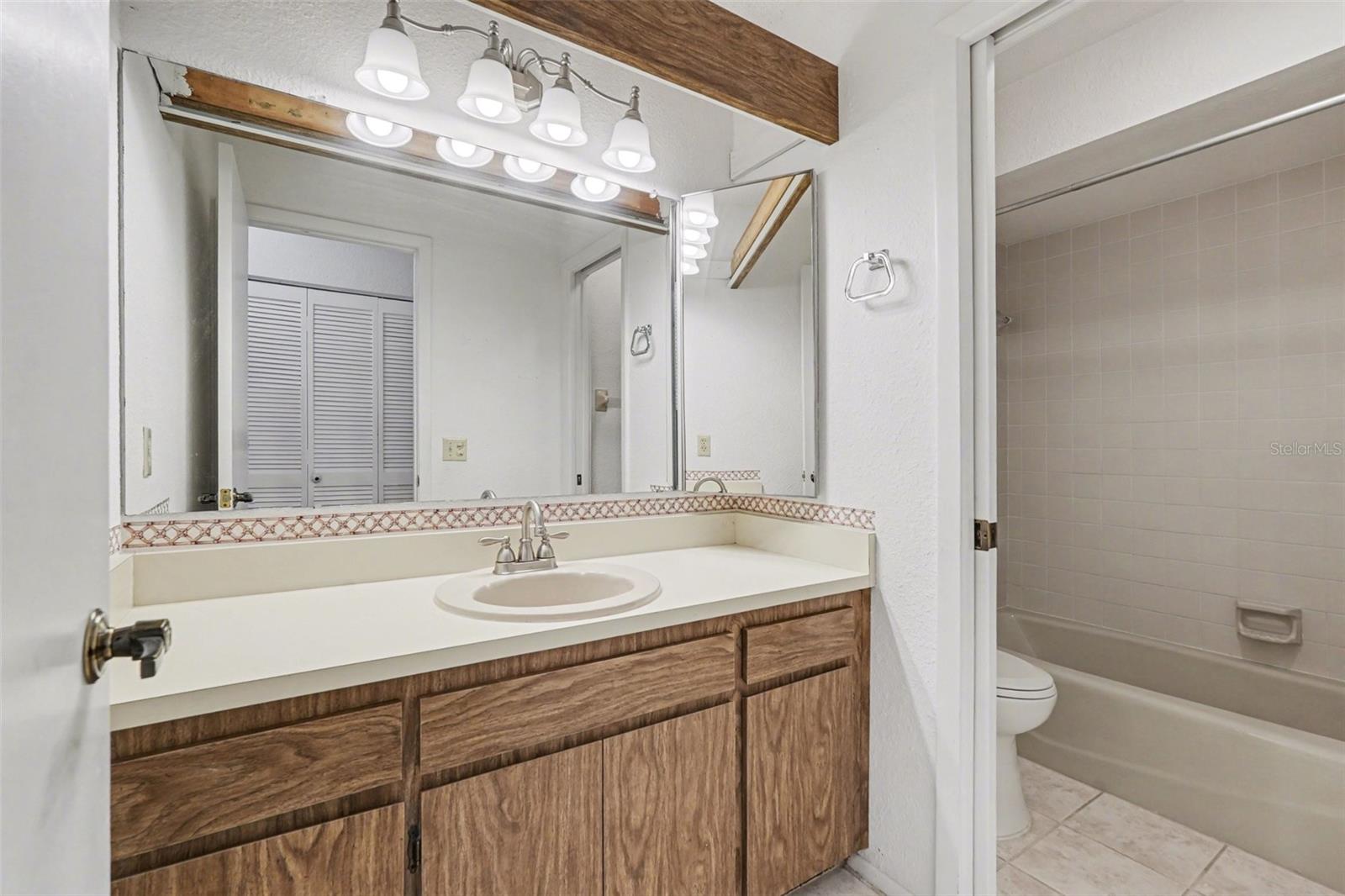 WALDEN LAKE FAIRWAY VILLAS UNIT II - Residential