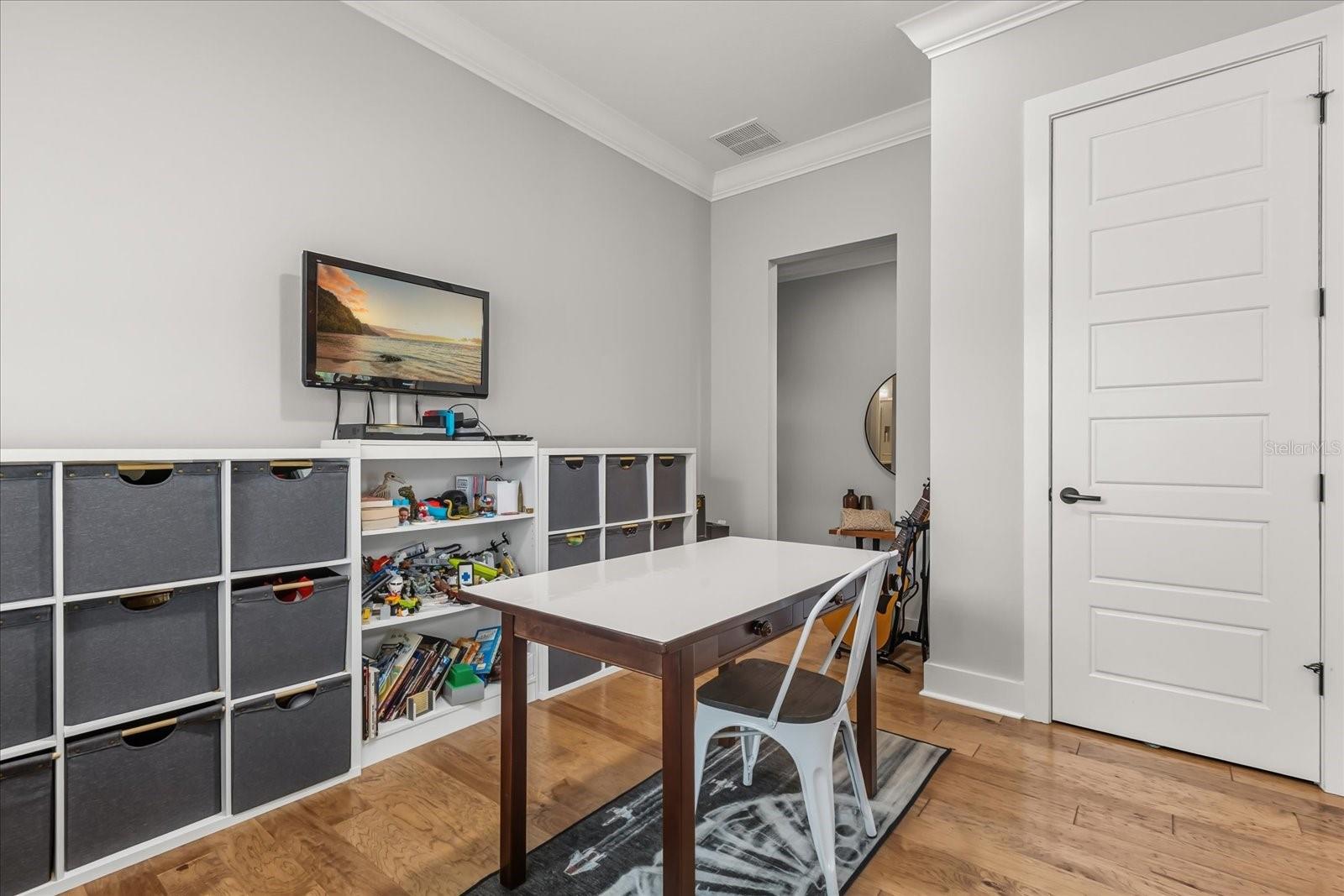 KENILWORTH ESTATES - Residential