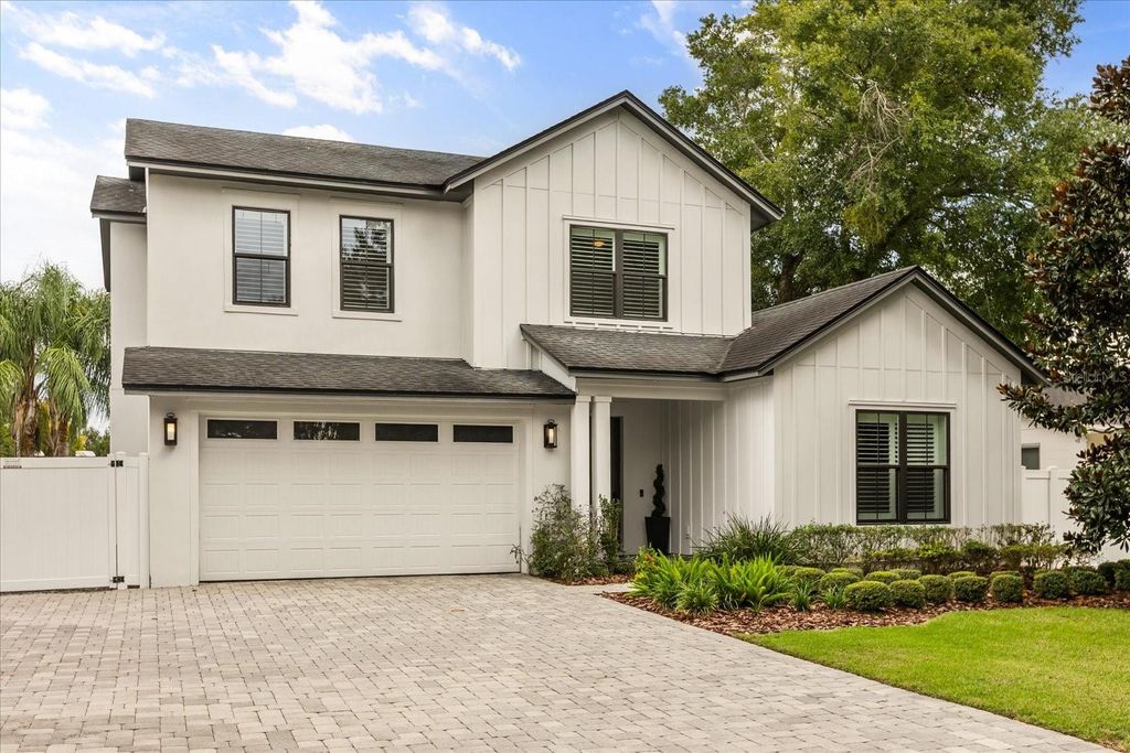 Photo of 1306 Lindenwood Lane, Winter Park, FL 32792 (MLS # O6351012)