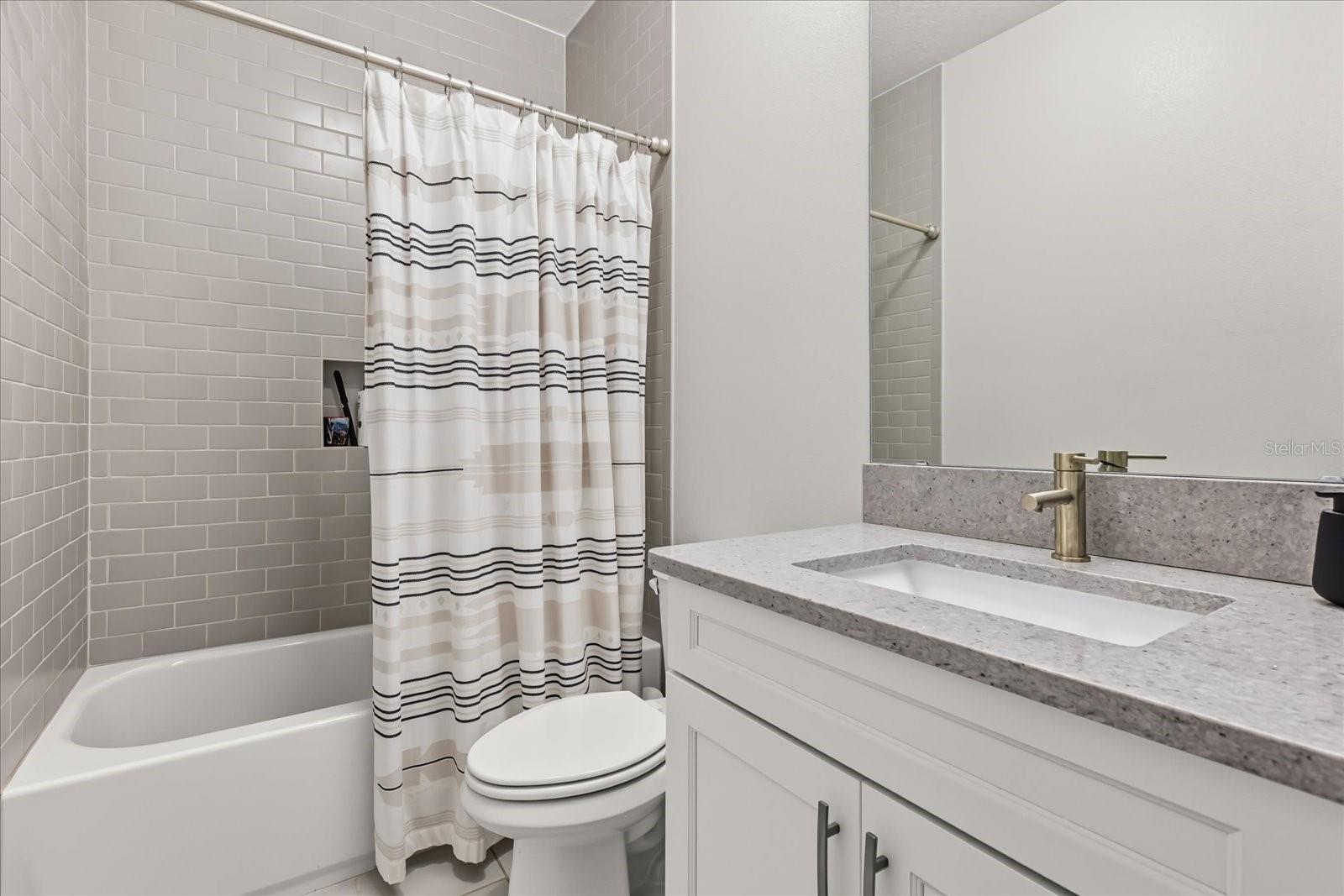 KENILWORTH ESTATES - Residential