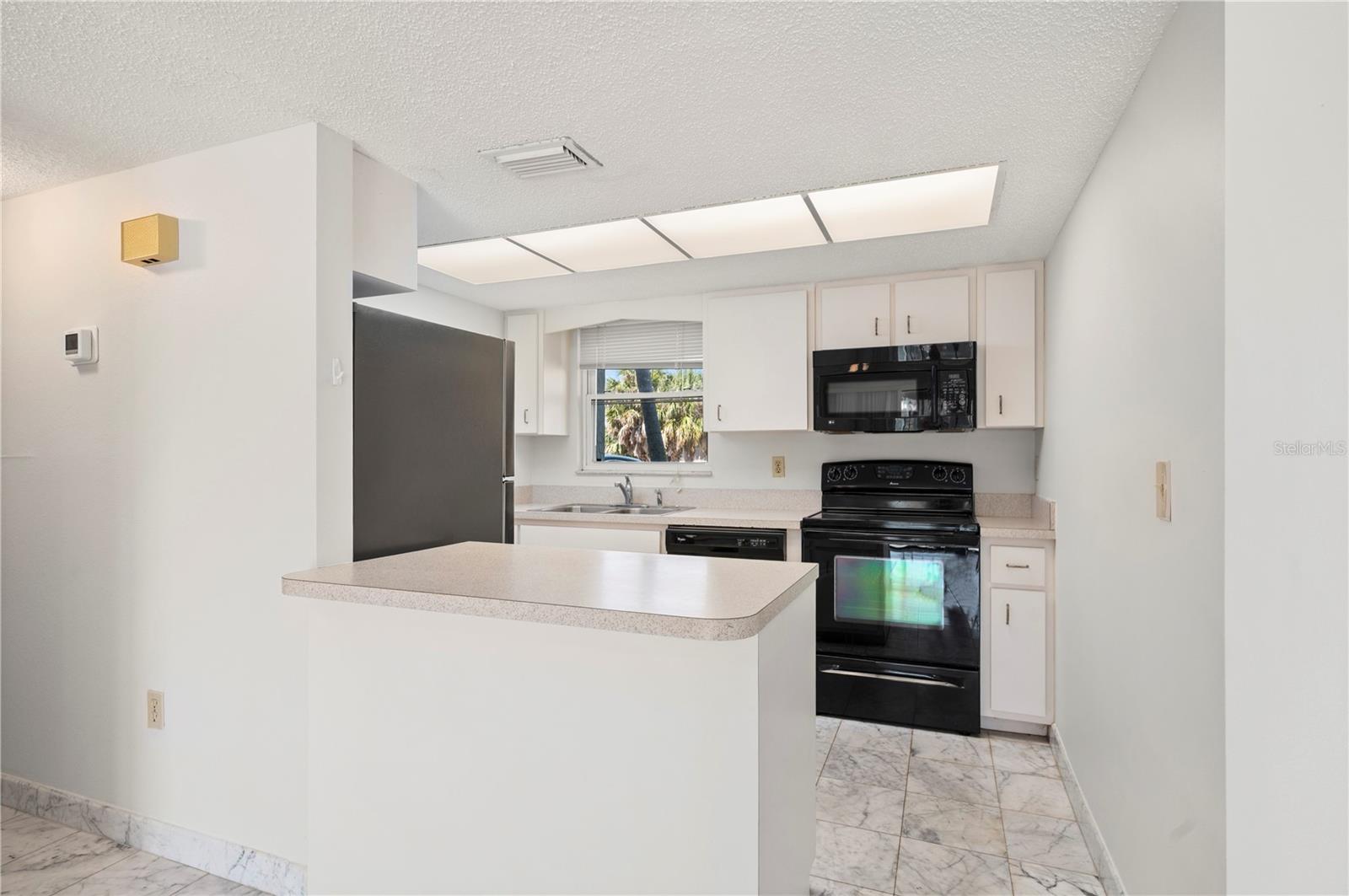 GOLDEN SANDS - Residential