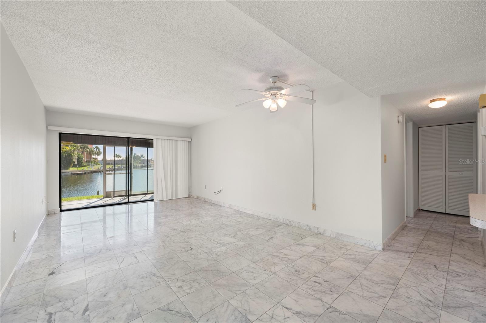 GOLDEN SANDS - Residential