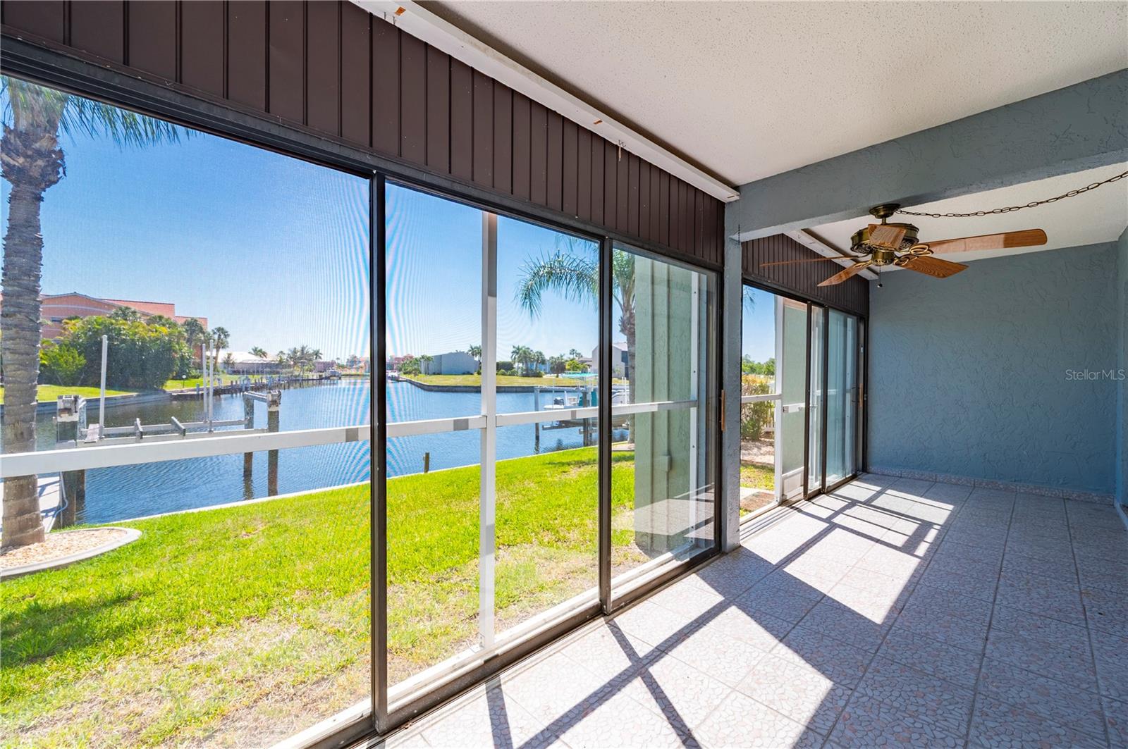 GOLDEN SANDS - Residential