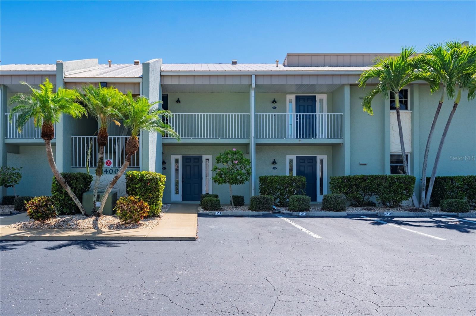 GOLDEN SANDS - Residential