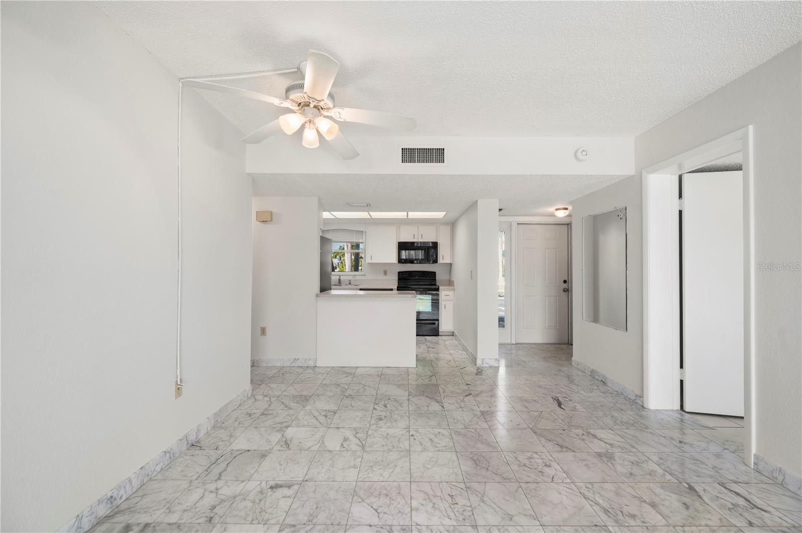 GOLDEN SANDS - Residential