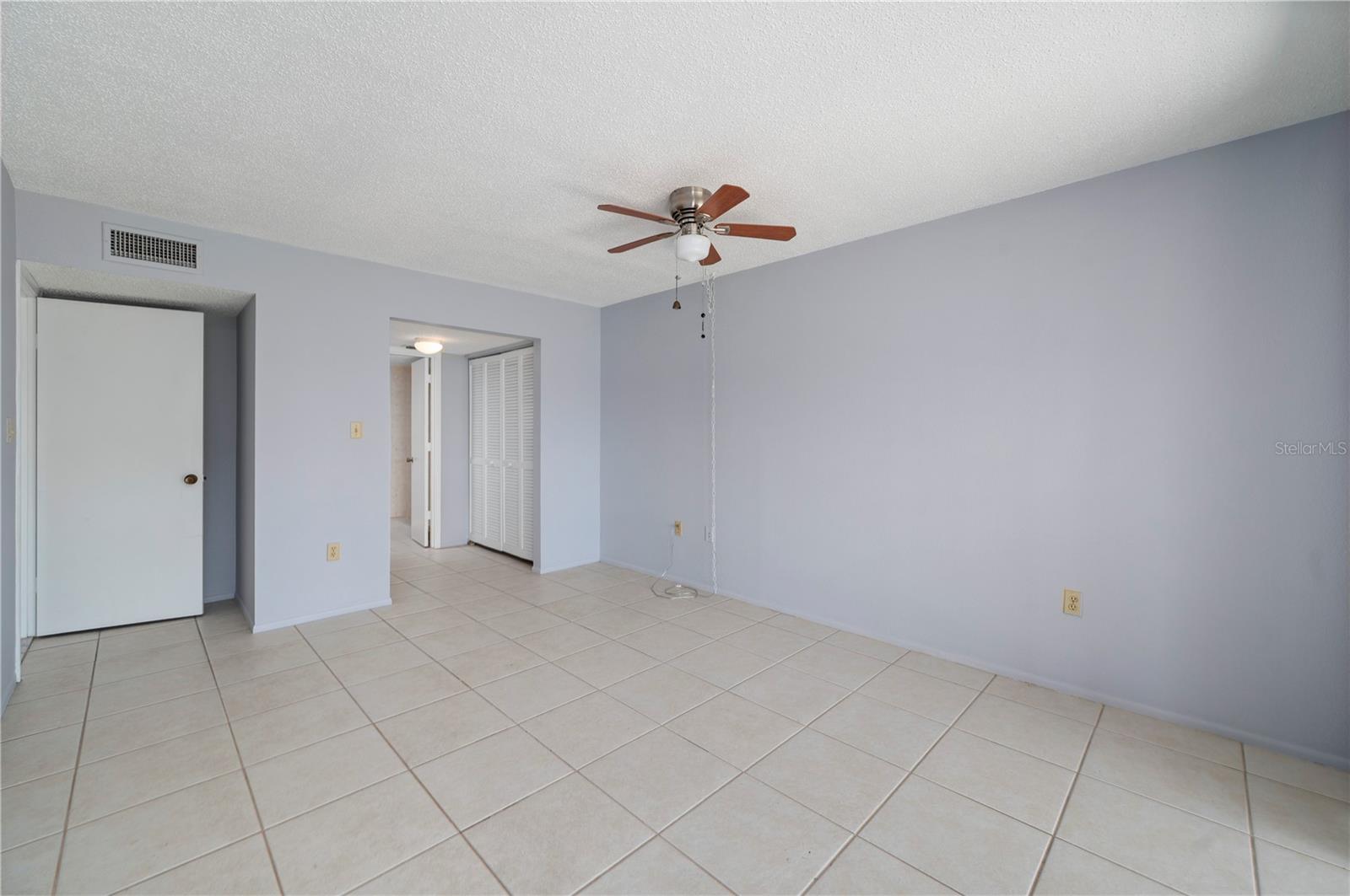 GOLDEN SANDS - Residential