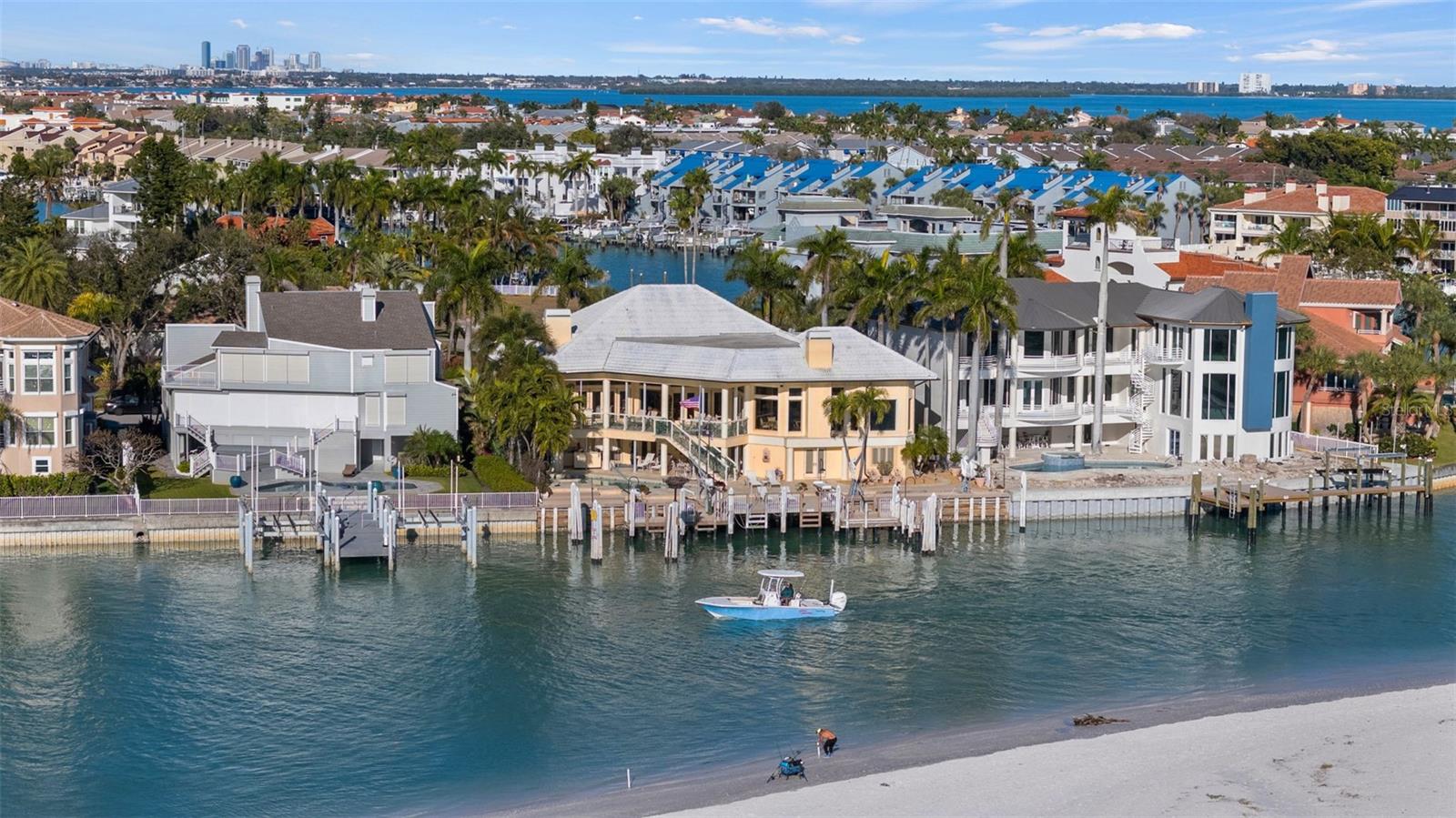 TIERRA VERDE UNIT 1 4TH REP TR B REP - Residential