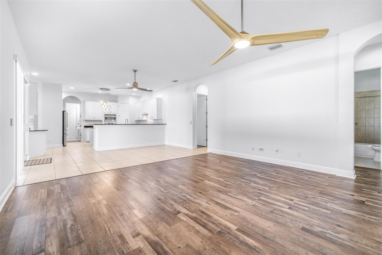 LAKESHORE RANCH PH I - Residential