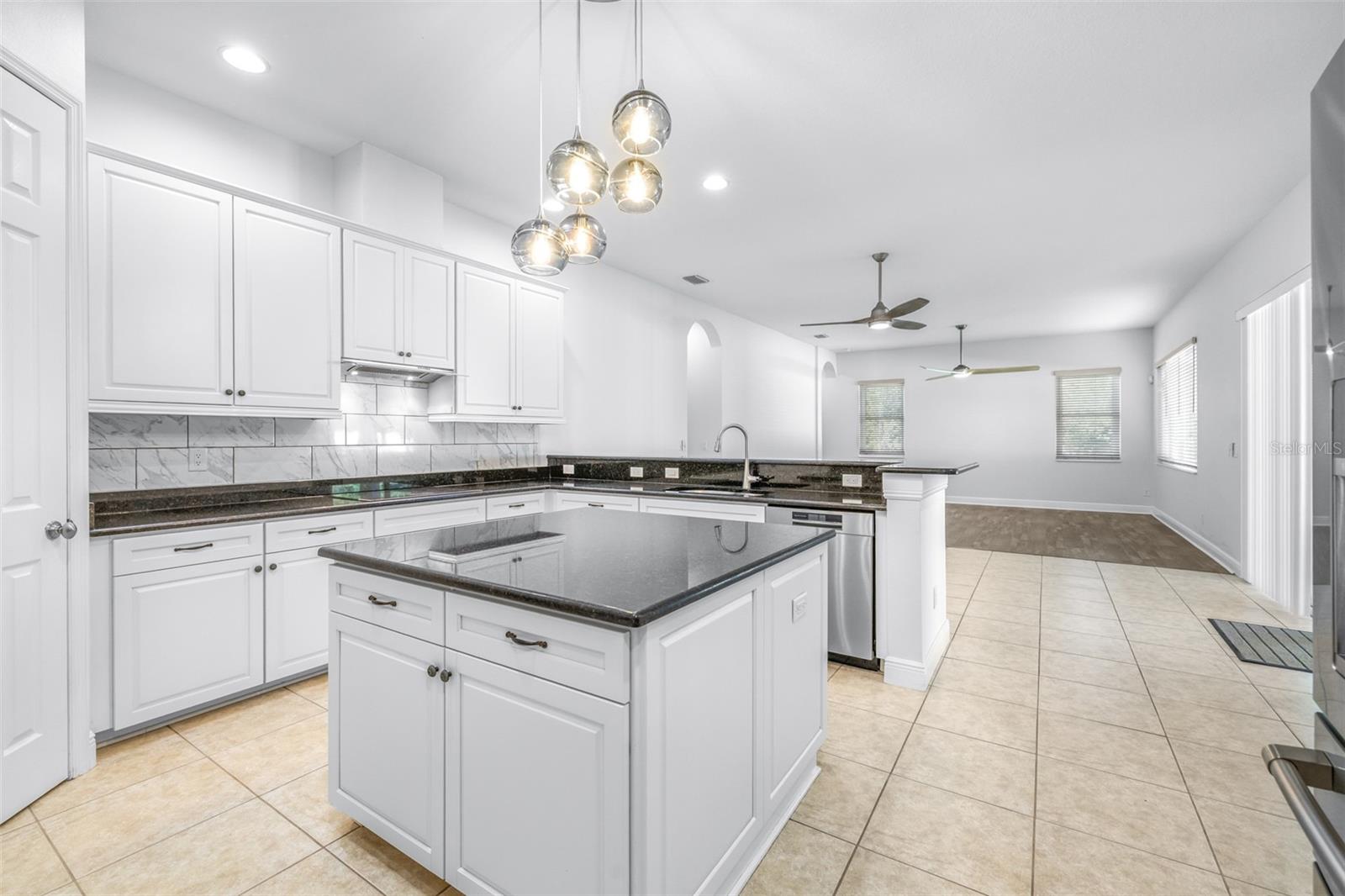 LAKESHORE RANCH PH I - Residential