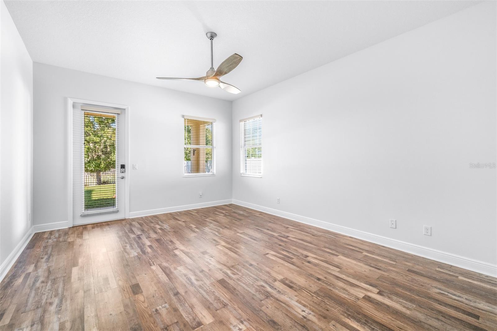 LAKESHORE RANCH PH I - Residential