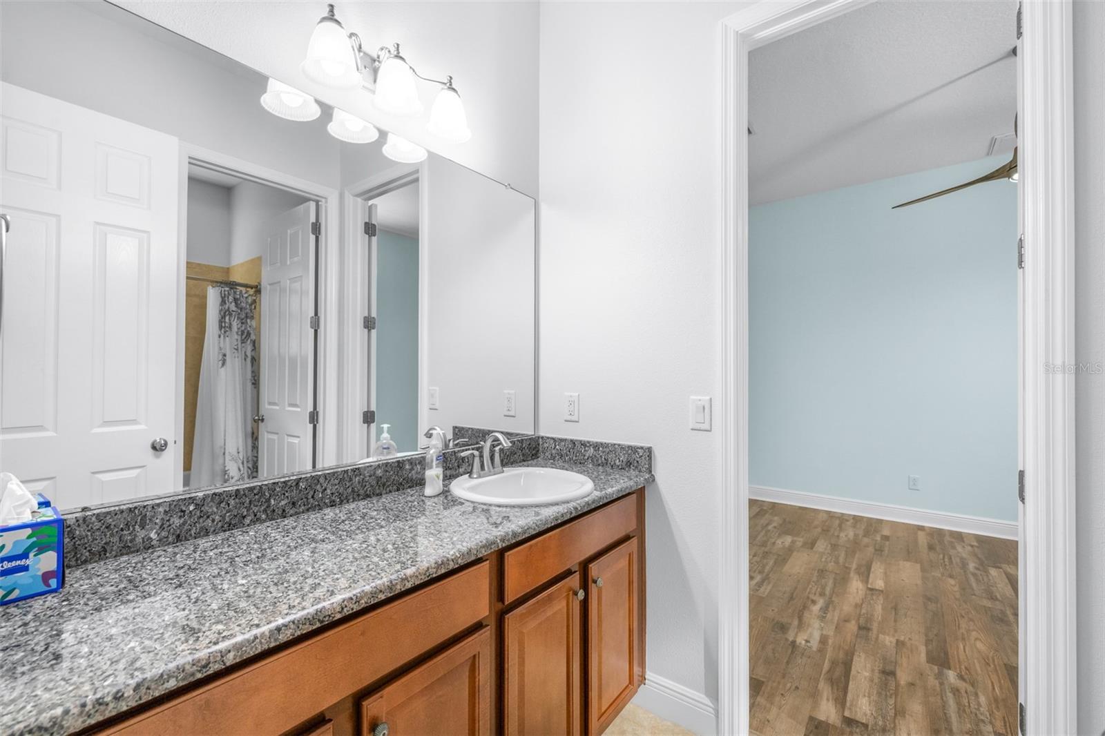 LAKESHORE RANCH PH I - Residential