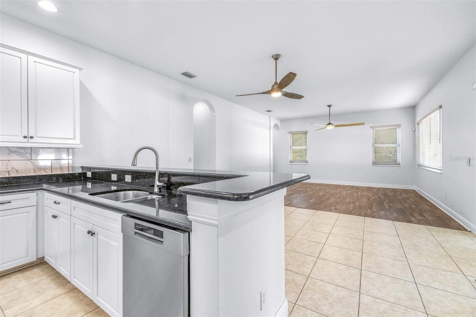 LAKESHORE RANCH PH I - Residential
