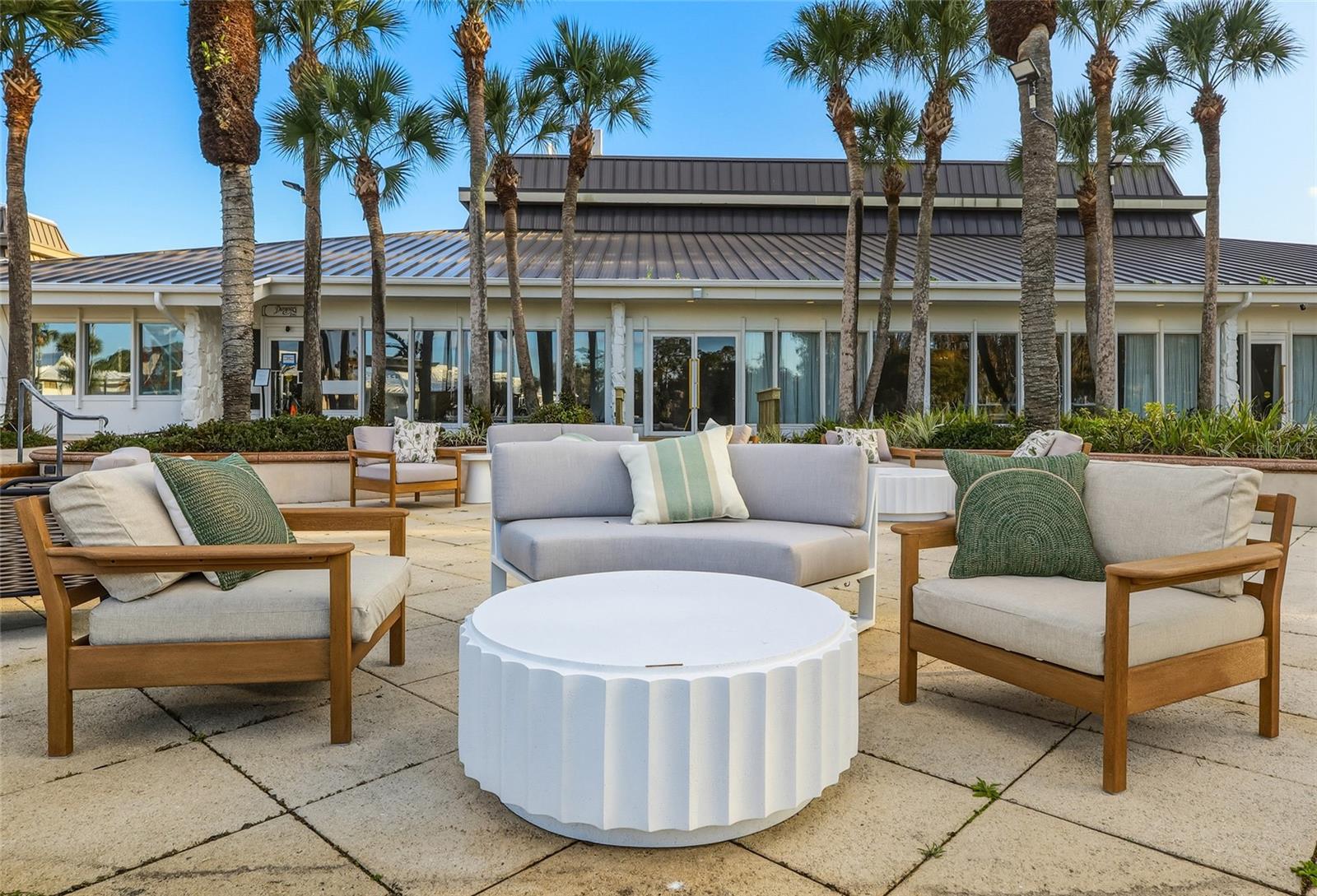 SADDLEBROOK - Residential