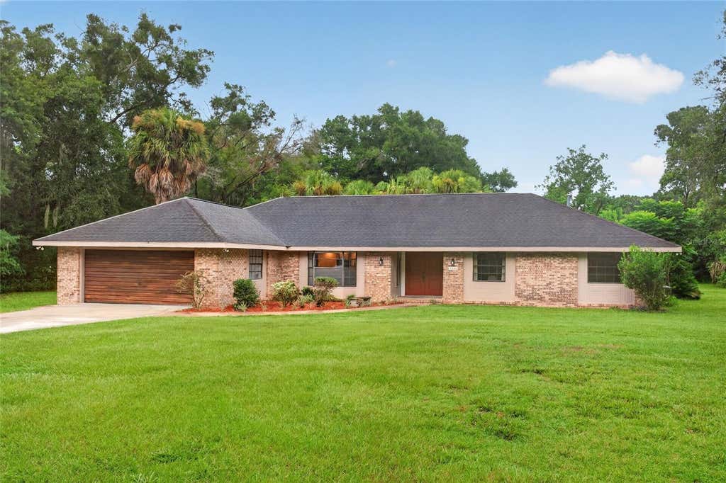 Photo of 5240 SE 17th Street, Ocala, FL 34471 (MLS # OM729537)