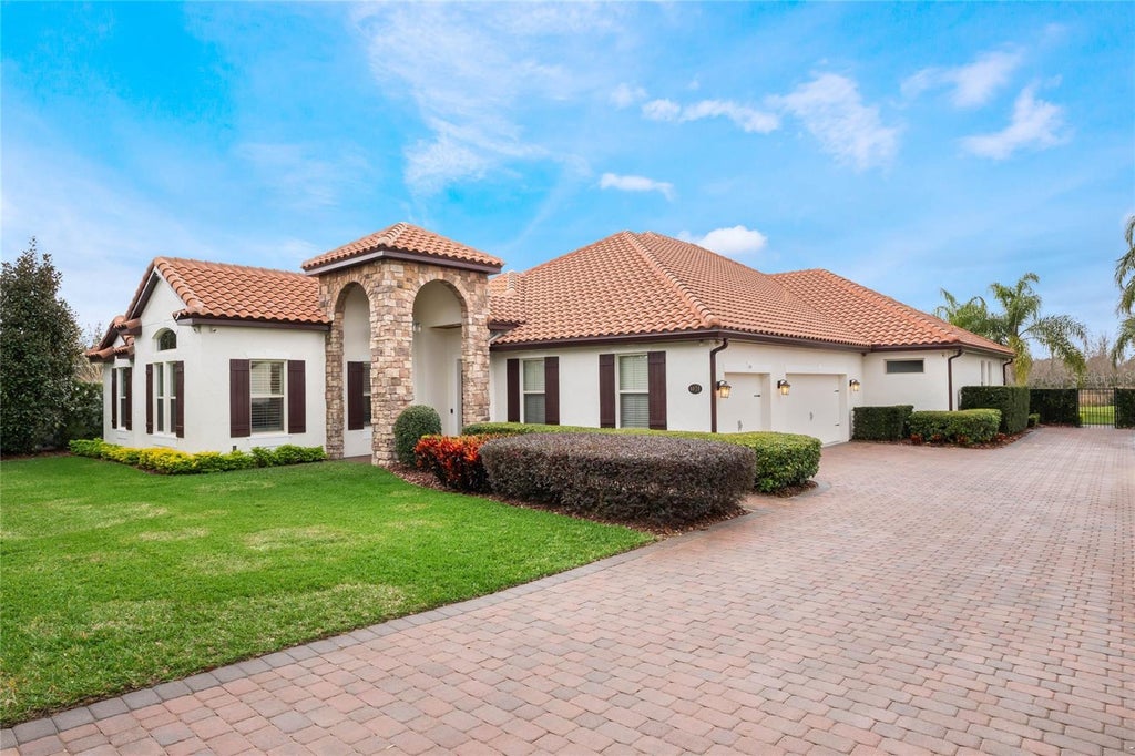 Photo of 6020 Marleon Drive, Windermere, FL 34786 (MLS # O6439210)