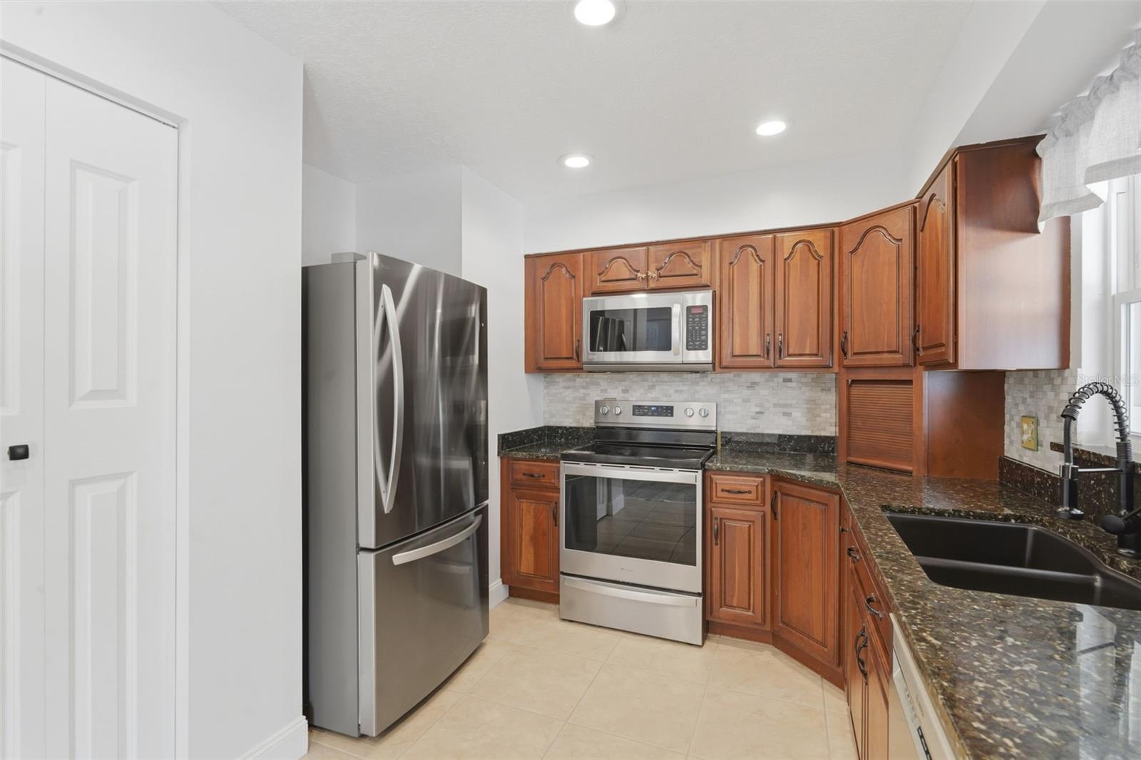 DELTONA LAKES UNIT 42 - Residential