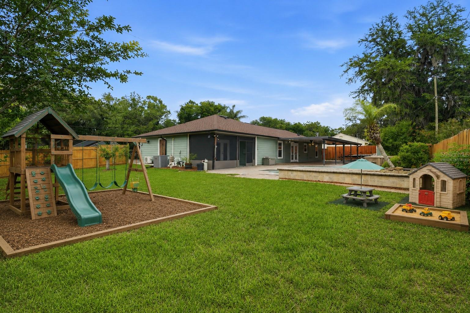 DELTONA LAKES UNIT 42 - Residential