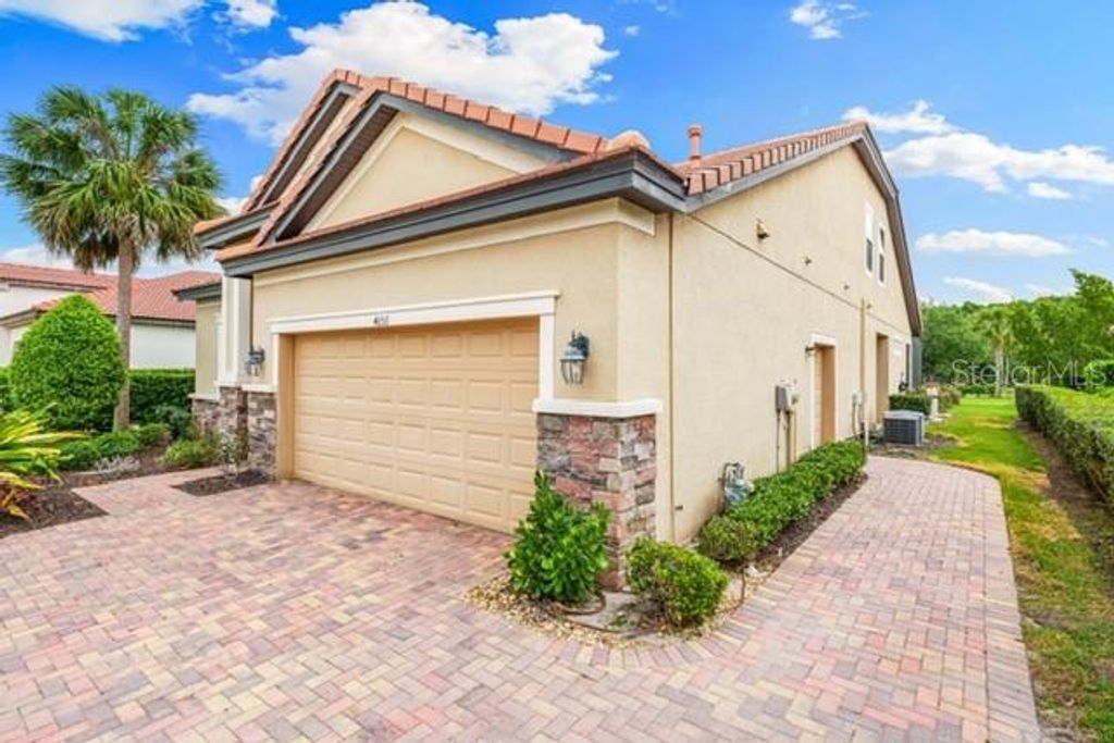 Photo of 4653 Royal Dornoch Circle, Bradenton, FL 34211 (MLS # A4689446)