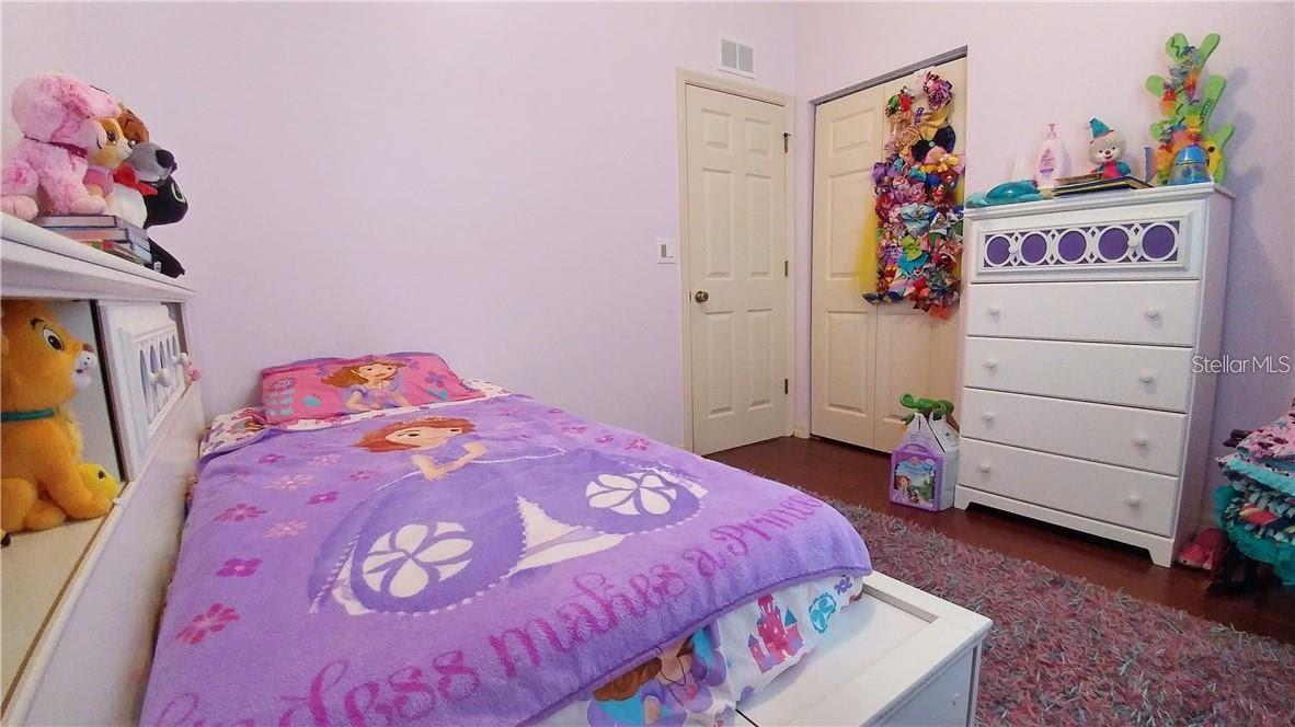 SUBDIVISION OF E 1/2 OF NE 1/4 - Residential Lease