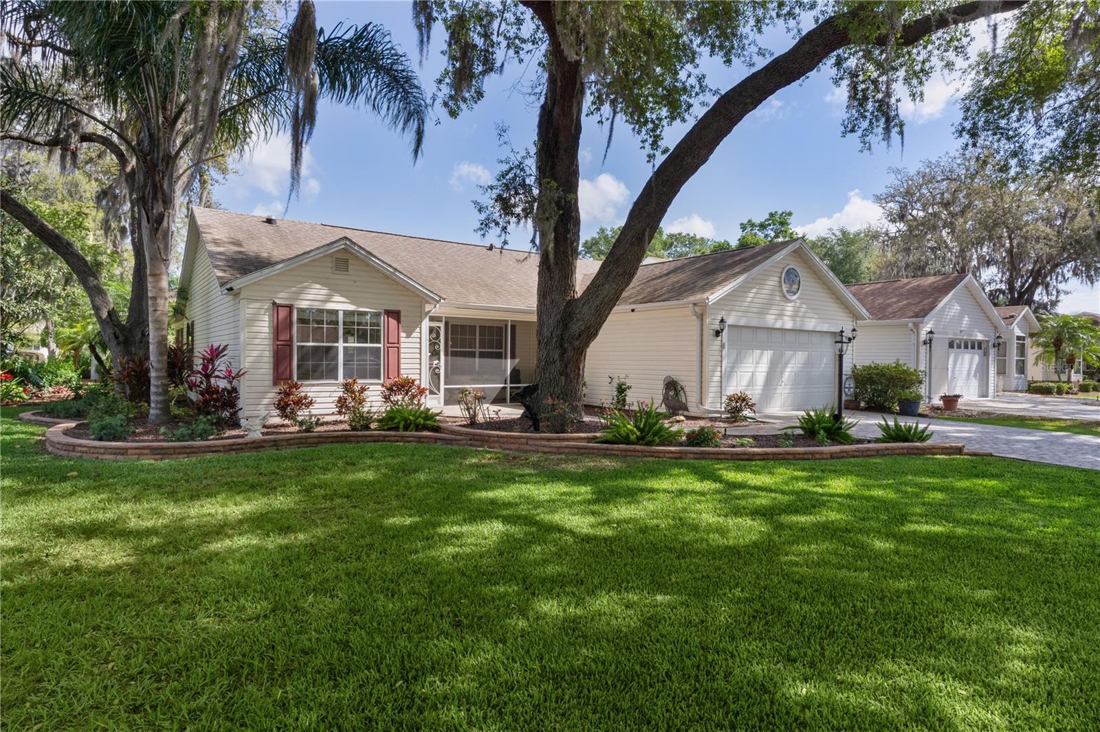 411 LOMA PASEO DRIVE