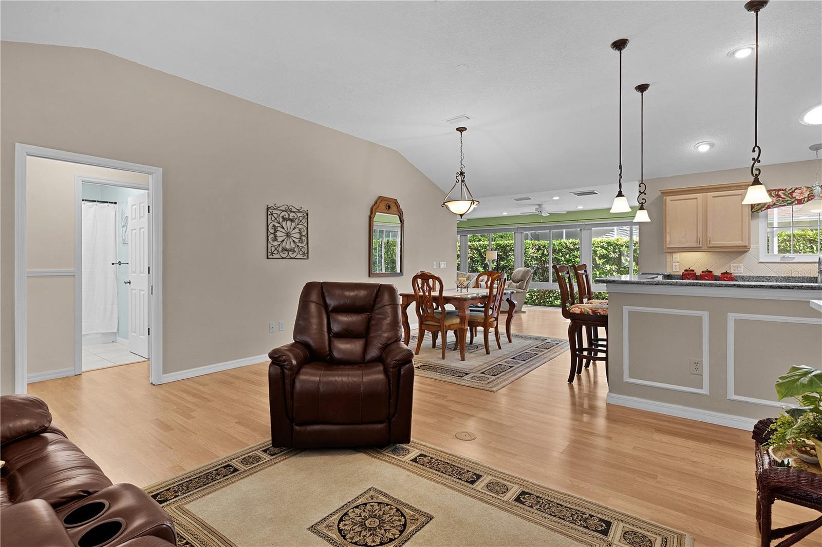 411 LOMA PASEO DRIVE