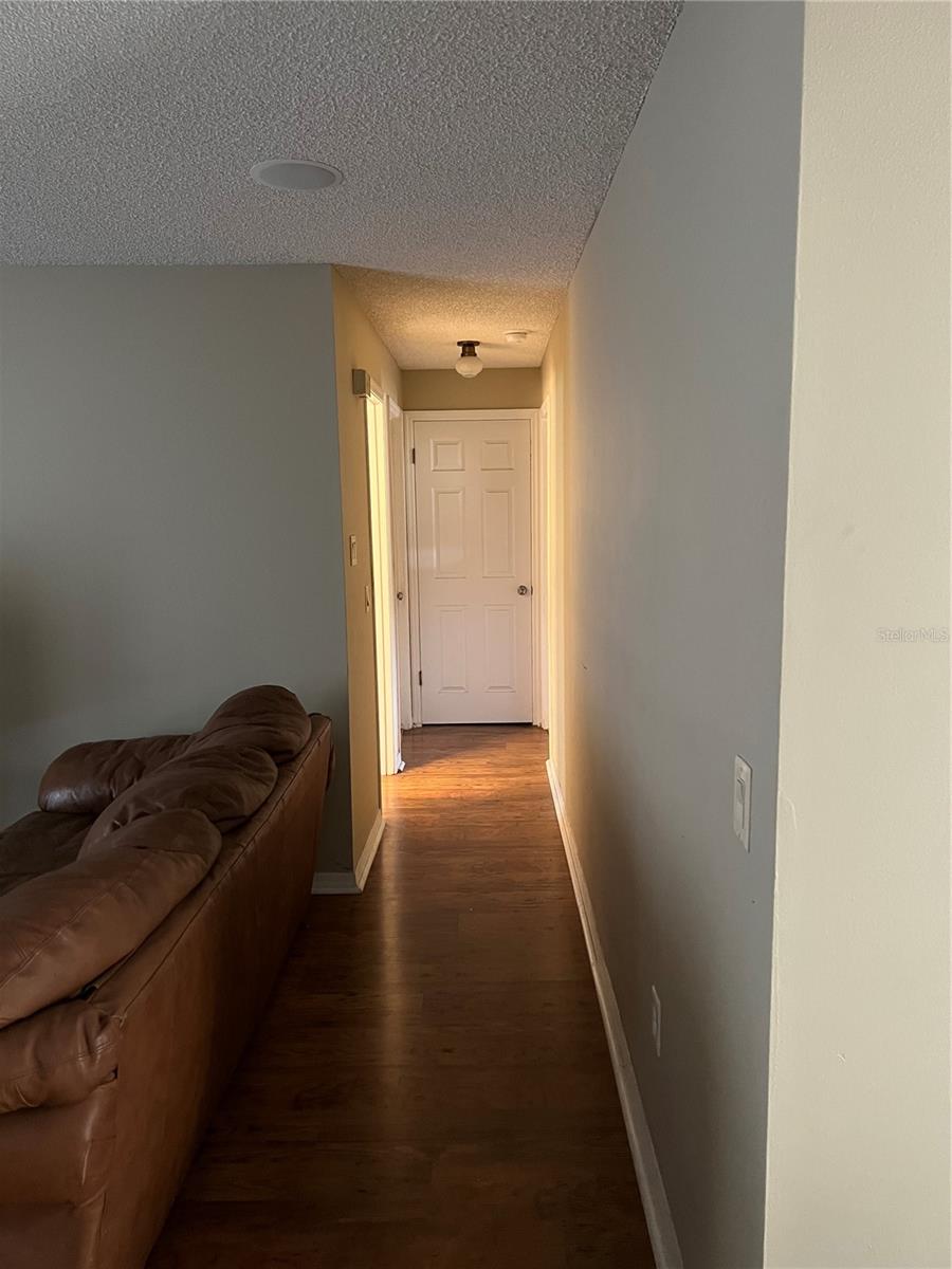 LAKE SHERWOOD HILLS GROVE SEC 07 - Residential Lease