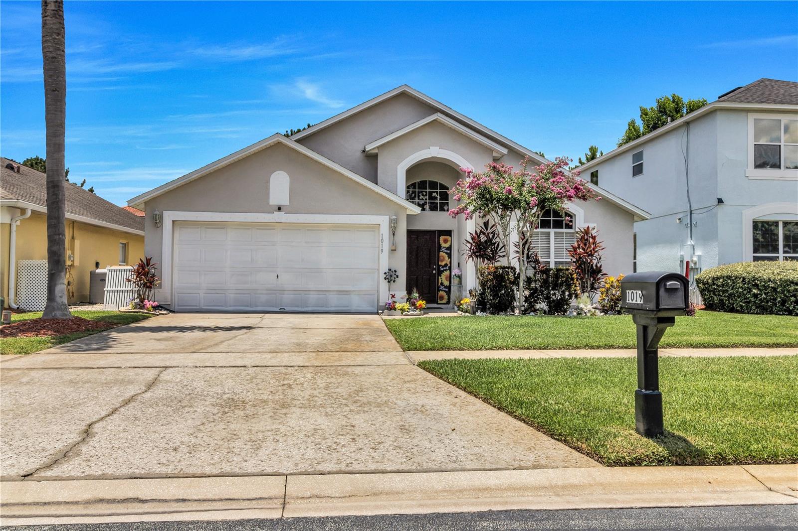 1019 LAKE BERKLEY DRIVE