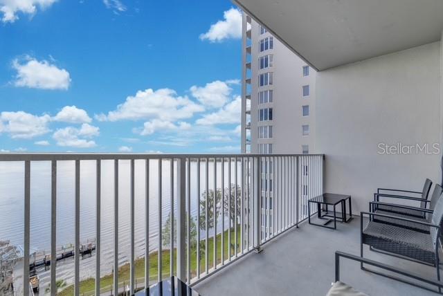 BLUE HERON BEACH RESIDENCE TOWER I - Residential