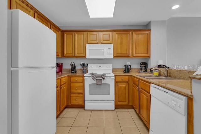 BLUE HERON BEACH RESIDENCE TOWER I - Residential