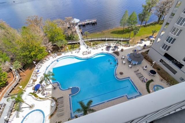 BLUE HERON BEACH RESIDENCE TOWER I - Residential