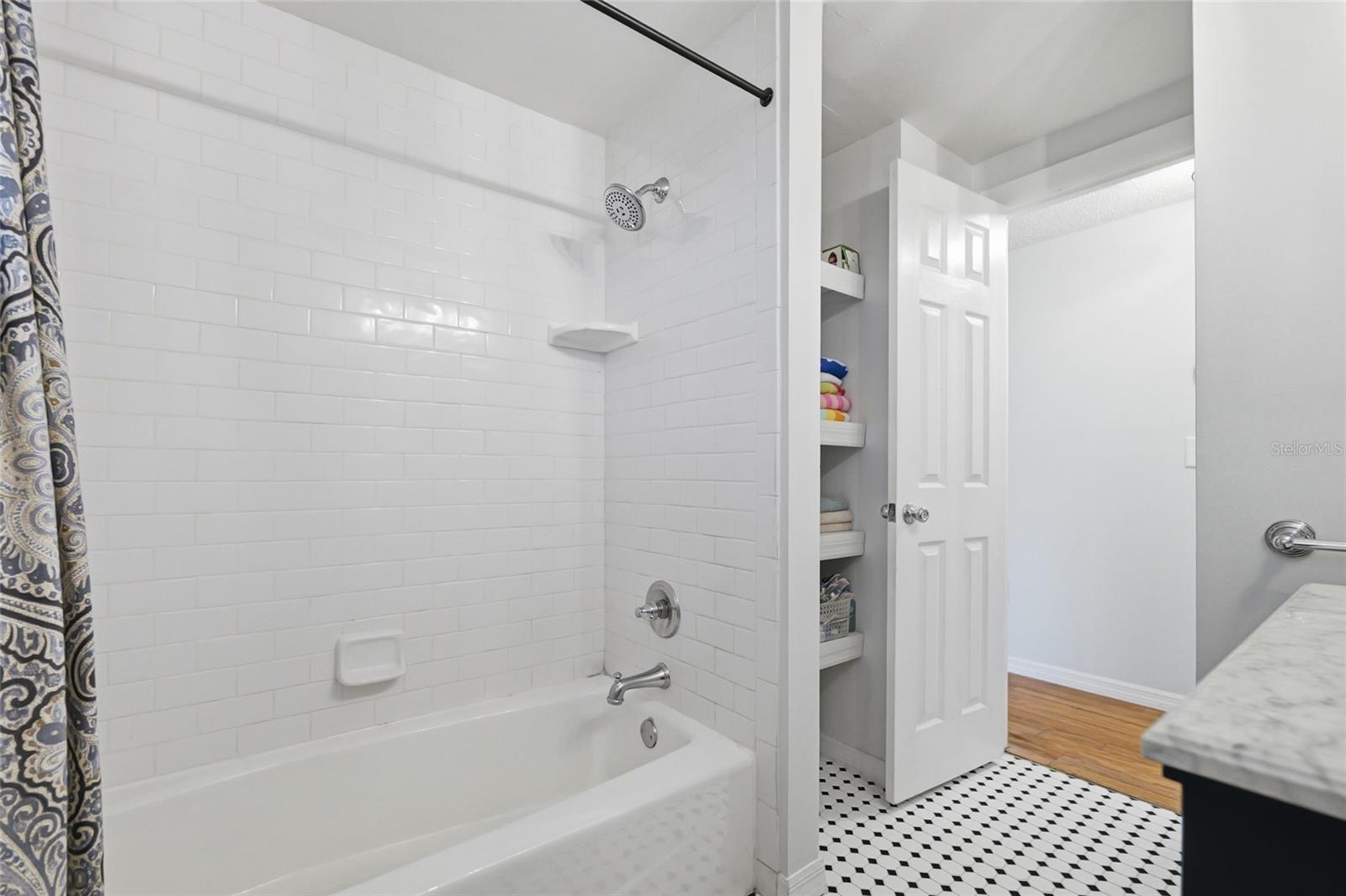 VIRGINIA PARK - Residential