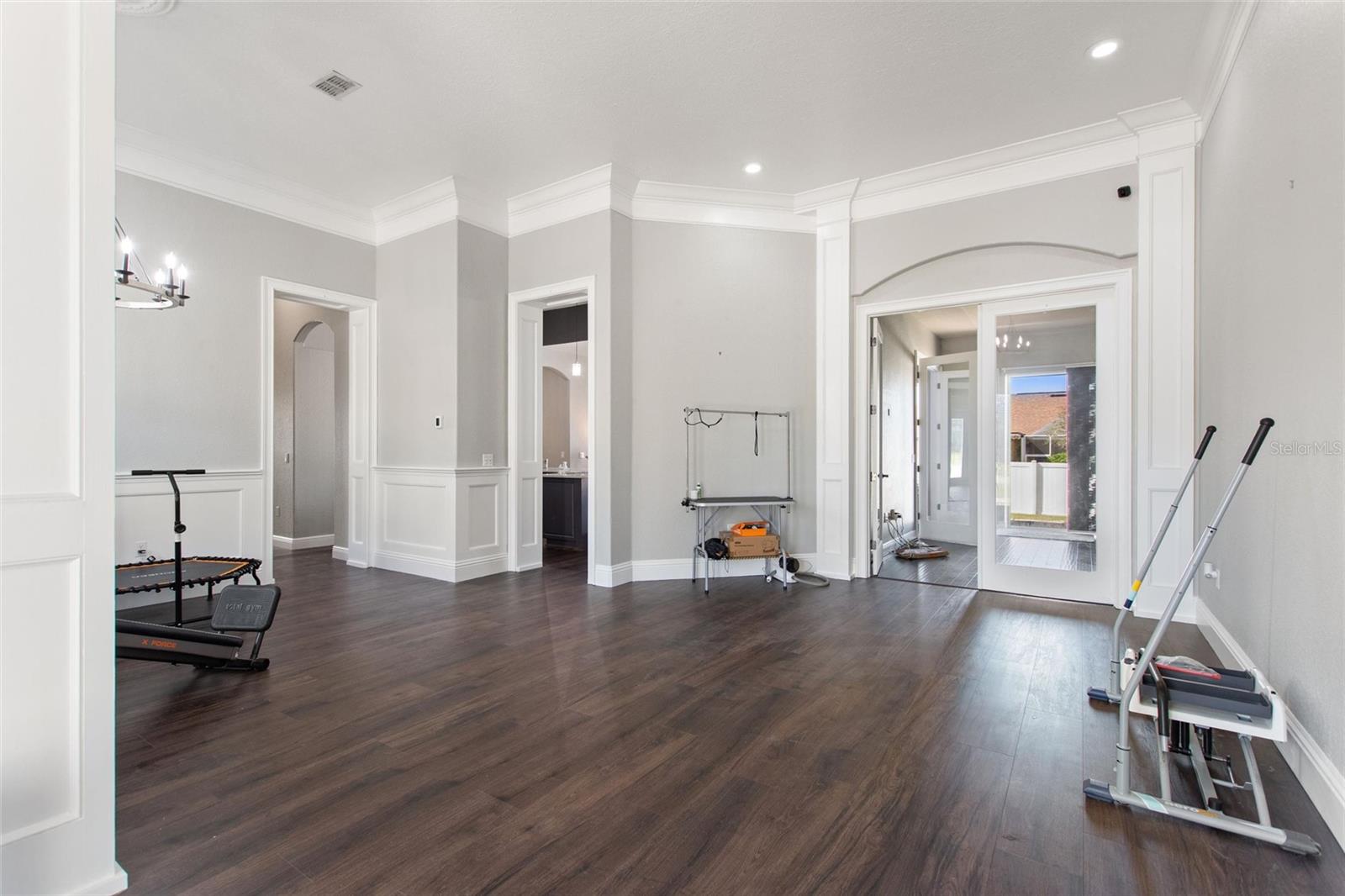 BROOKSIDE BLUFF - Residential