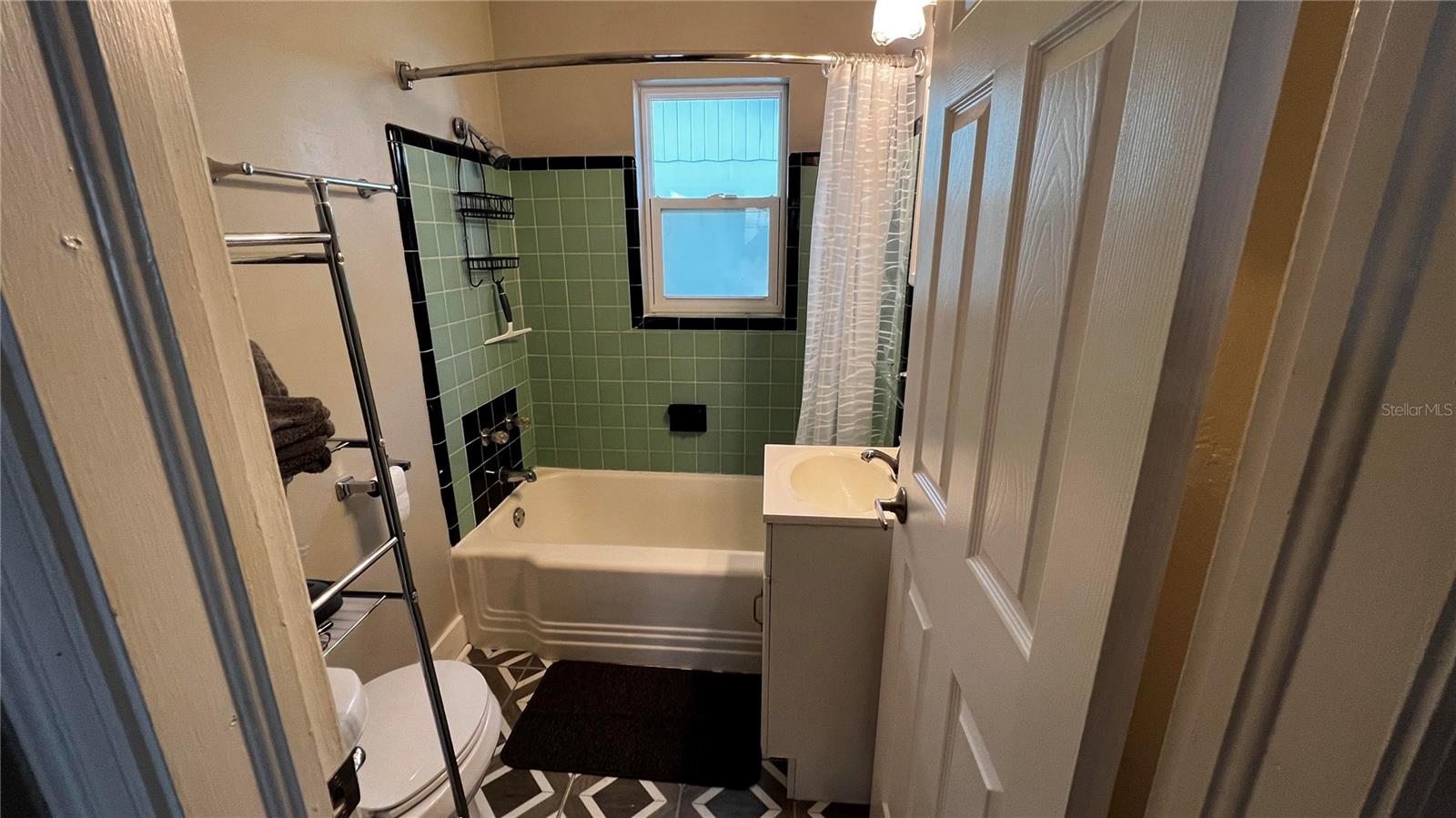 BASSADENA - Residential Income