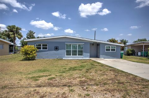 A home in PORT CHARLOTTE