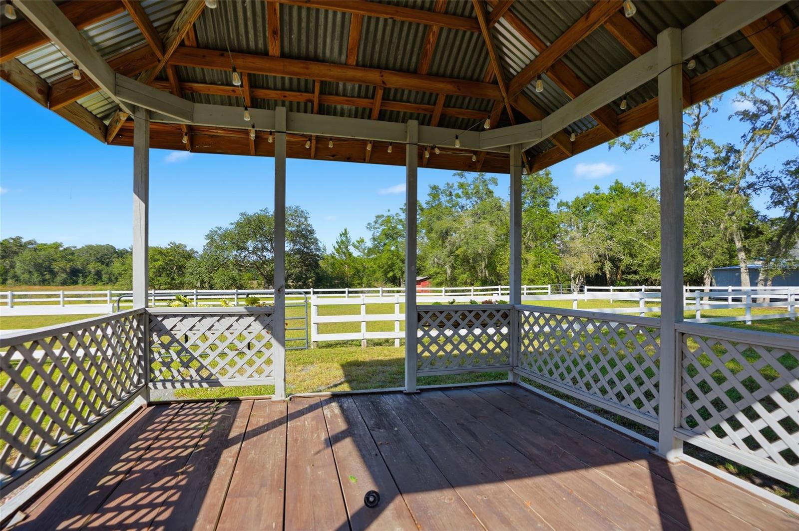 WOLF PRARIE/BELL PROPE PROPS - Residential