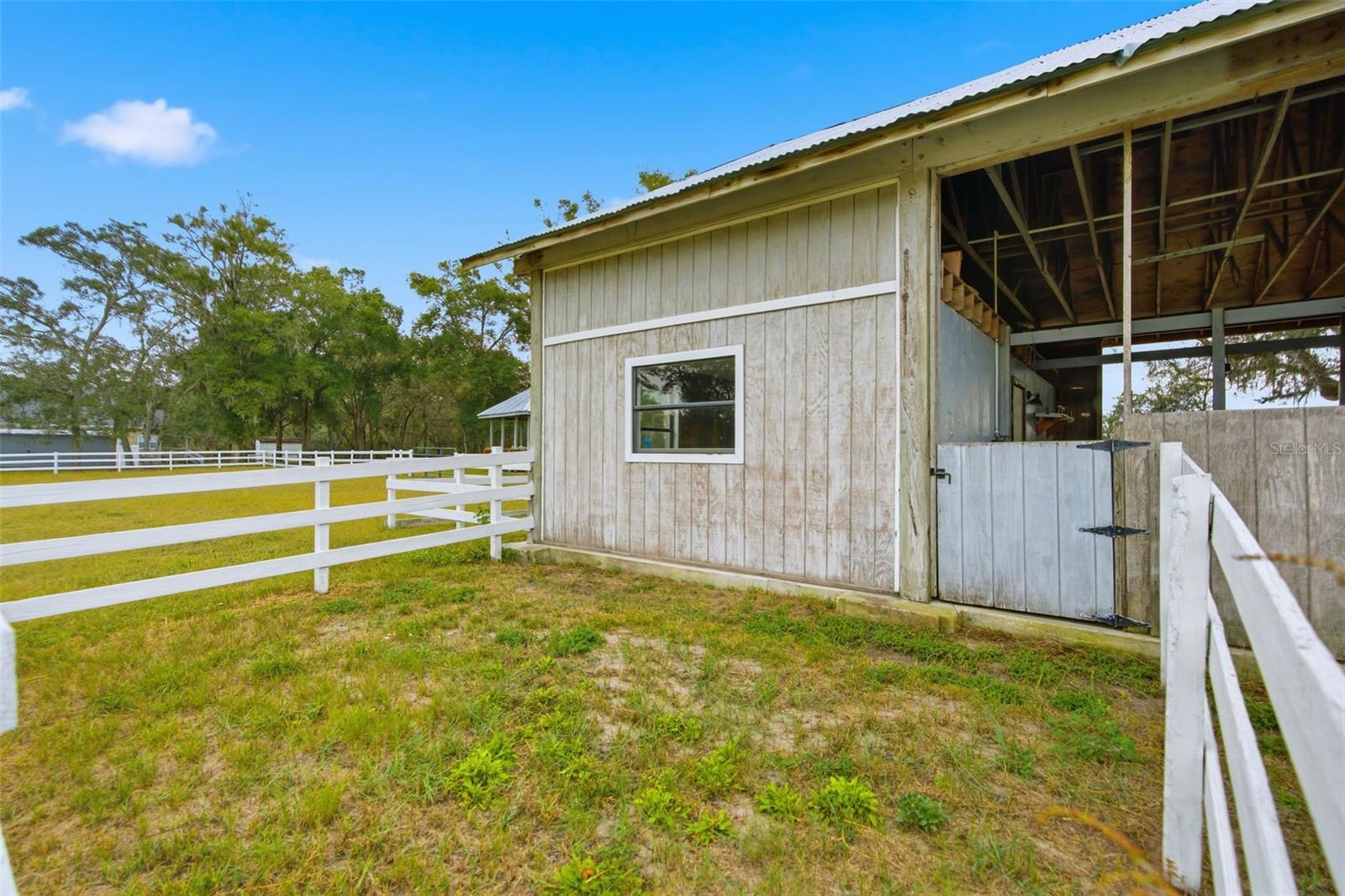 WOLF PRARIE/BELL PROPE PROPS - Residential