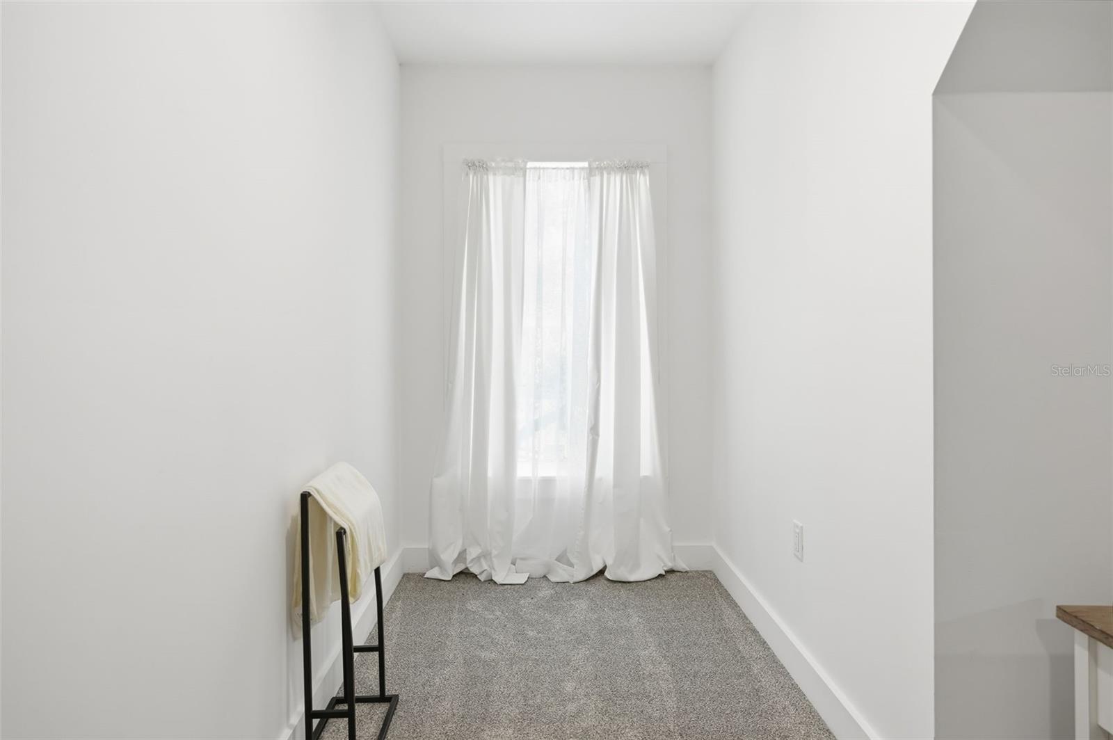 WOLF PRARIE/BELL PROPE PROPS - Residential