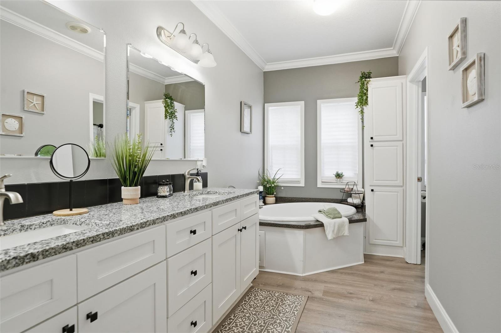 WOLF PRARIE/BELL PROPE PROPS - Residential