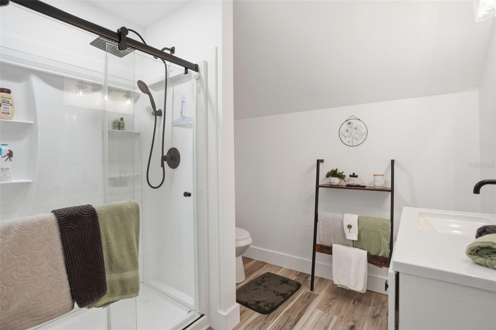 WOLF PRARIE/BELL PROPE PROPS - Residential