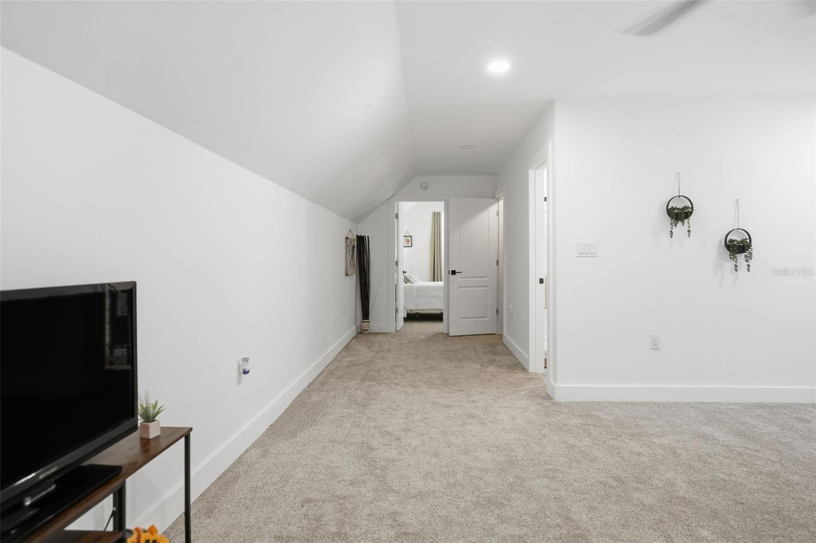 WOLF PRARIE/BELL PROPE PROPS - Residential