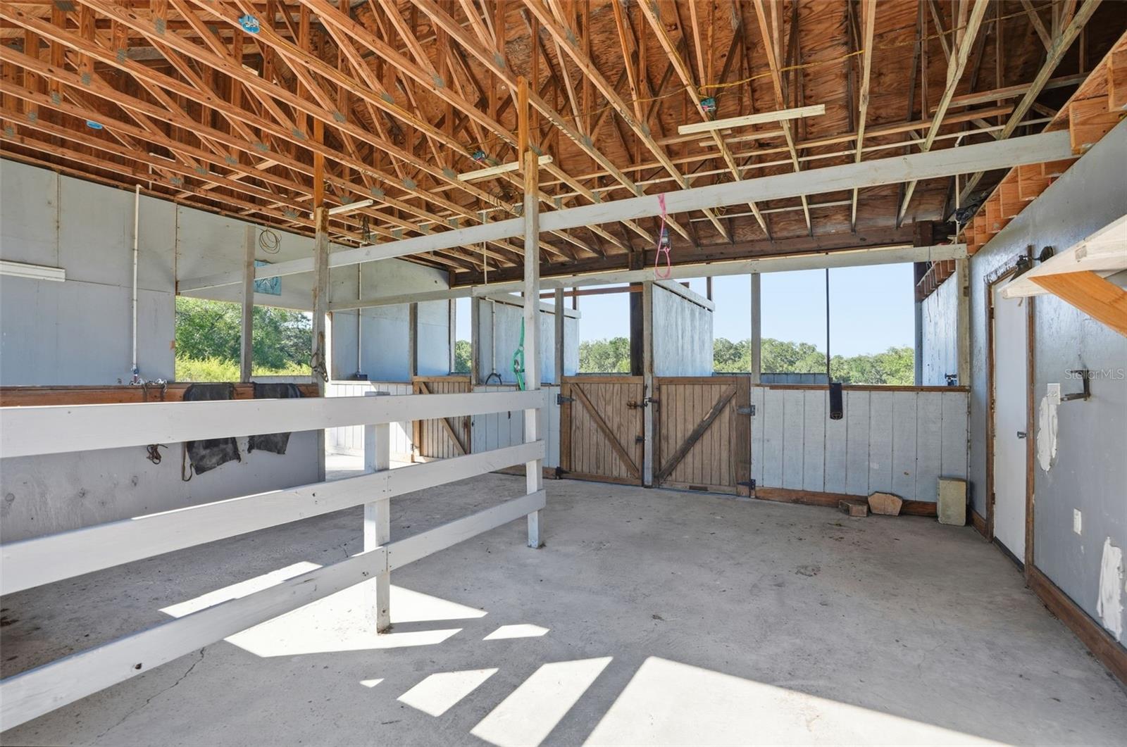 WOLF PRARIE/BELL PROPE PROPS - Residential